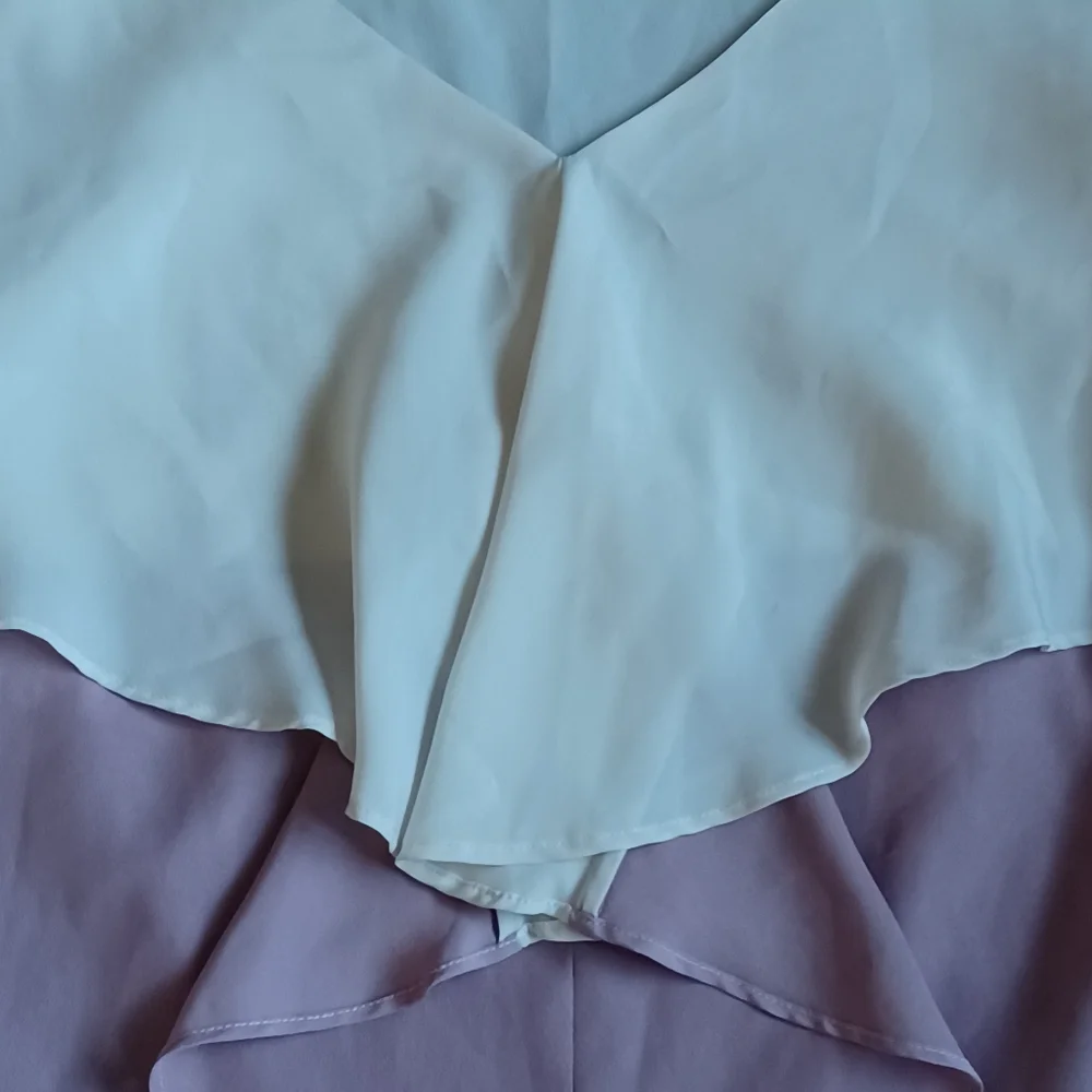 Ann Taylor Petite Tiered Ruffled Blouse💜✨️ - Picture 6 of 8